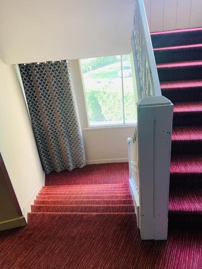 Le Mokca Hotell Meylan Eksteriør bilde